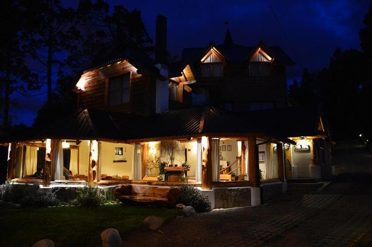 Отель Htl La Malinka Сан-Карлос-де-Барилоче Экстерьер фото